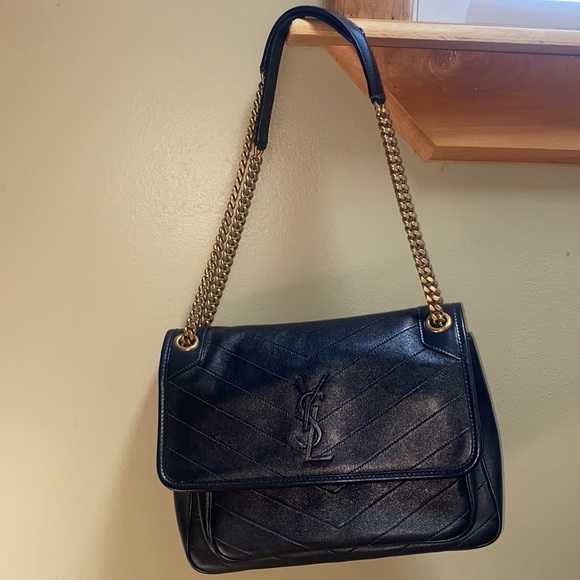 Saint Laurent Medium Niki Leather Bag - Picture 13 of 16